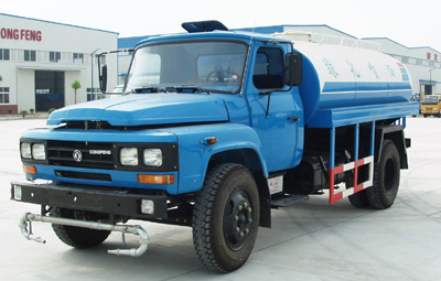 東風(fēng)尖頭140灑水車(chē)圖片